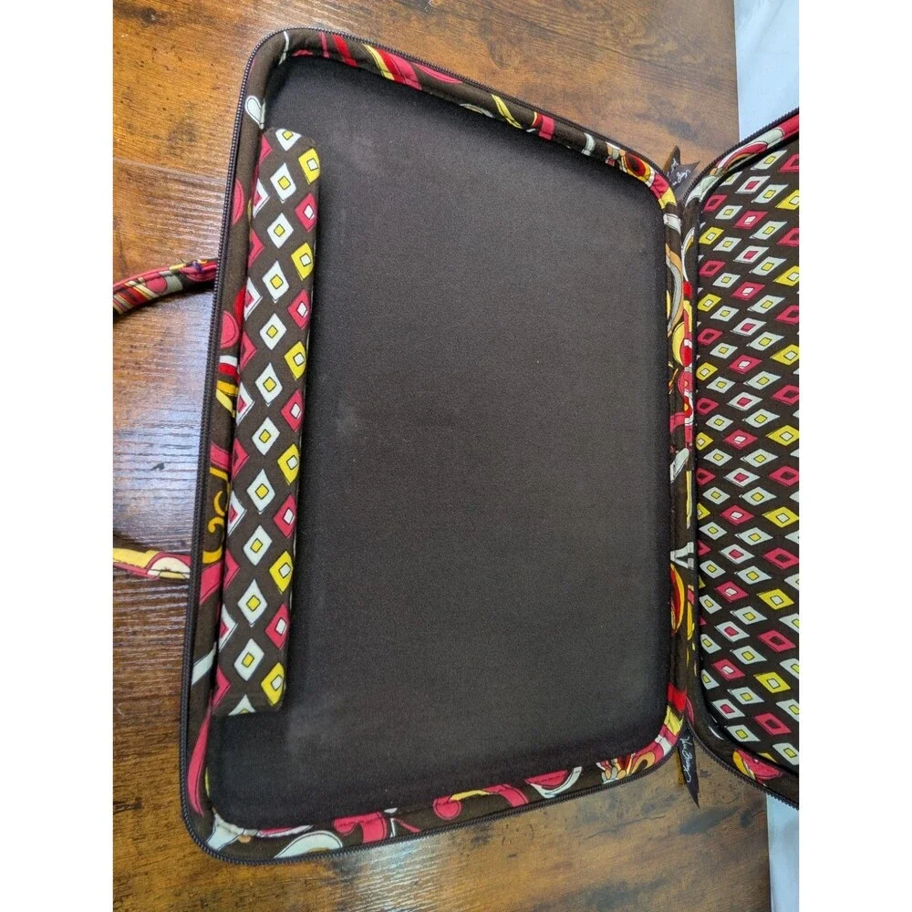 Vera Bradley 17” Hard Case Laptop Tablet Retired 